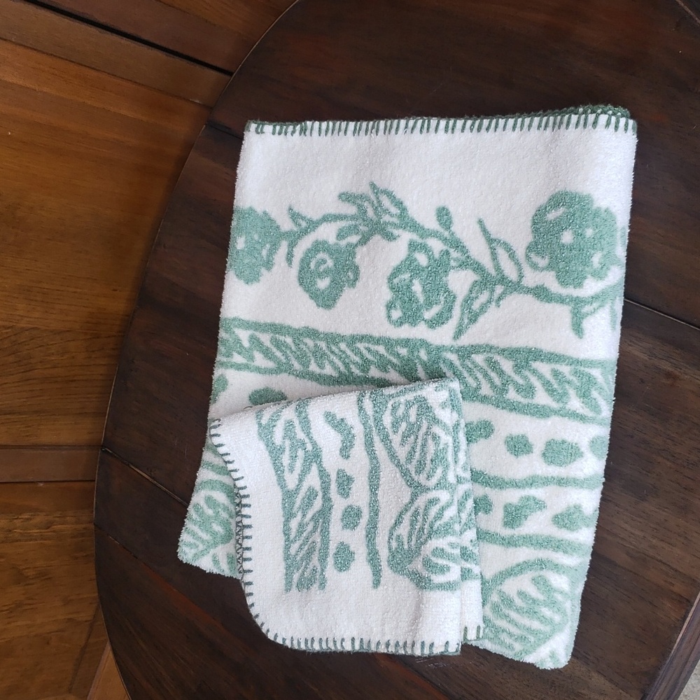 Vintage Cotton Bath Towel Wash Cloth Set